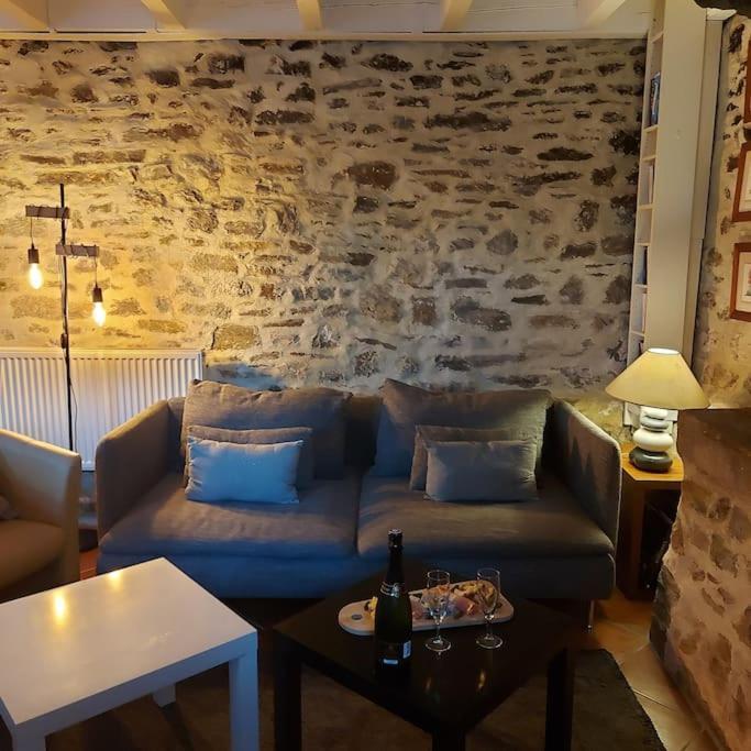 Penty Typique Kercab Dans Un Ancien Moulin Villa Plomodiern ภายนอก รูปภาพ