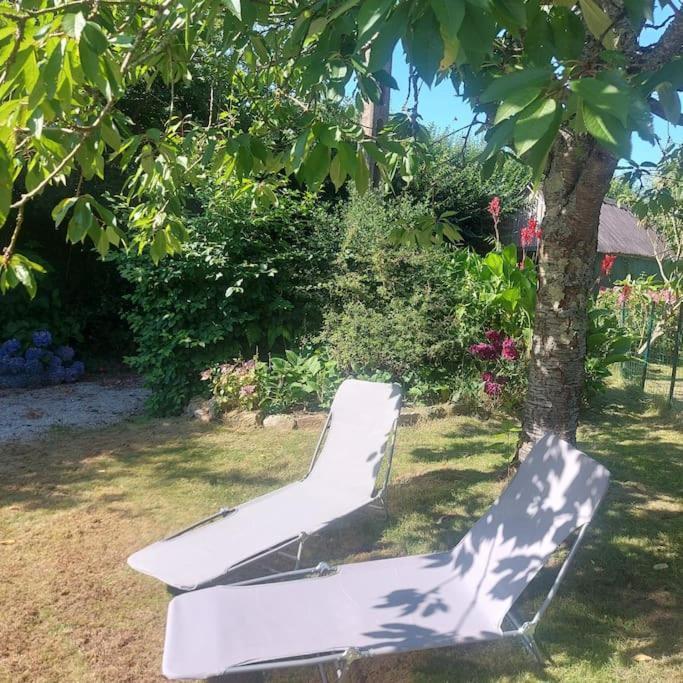Penty Typique Kercab Dans Un Ancien Moulin Villa Plomodiern ภายนอก รูปภาพ